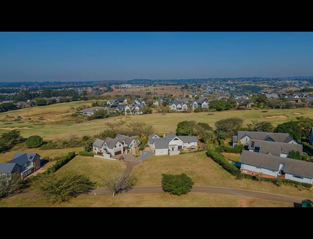 914M² VACANT LAND FOR SALE IN COTSWOLD DOWNS GOLF & COUNTRY ESTATE